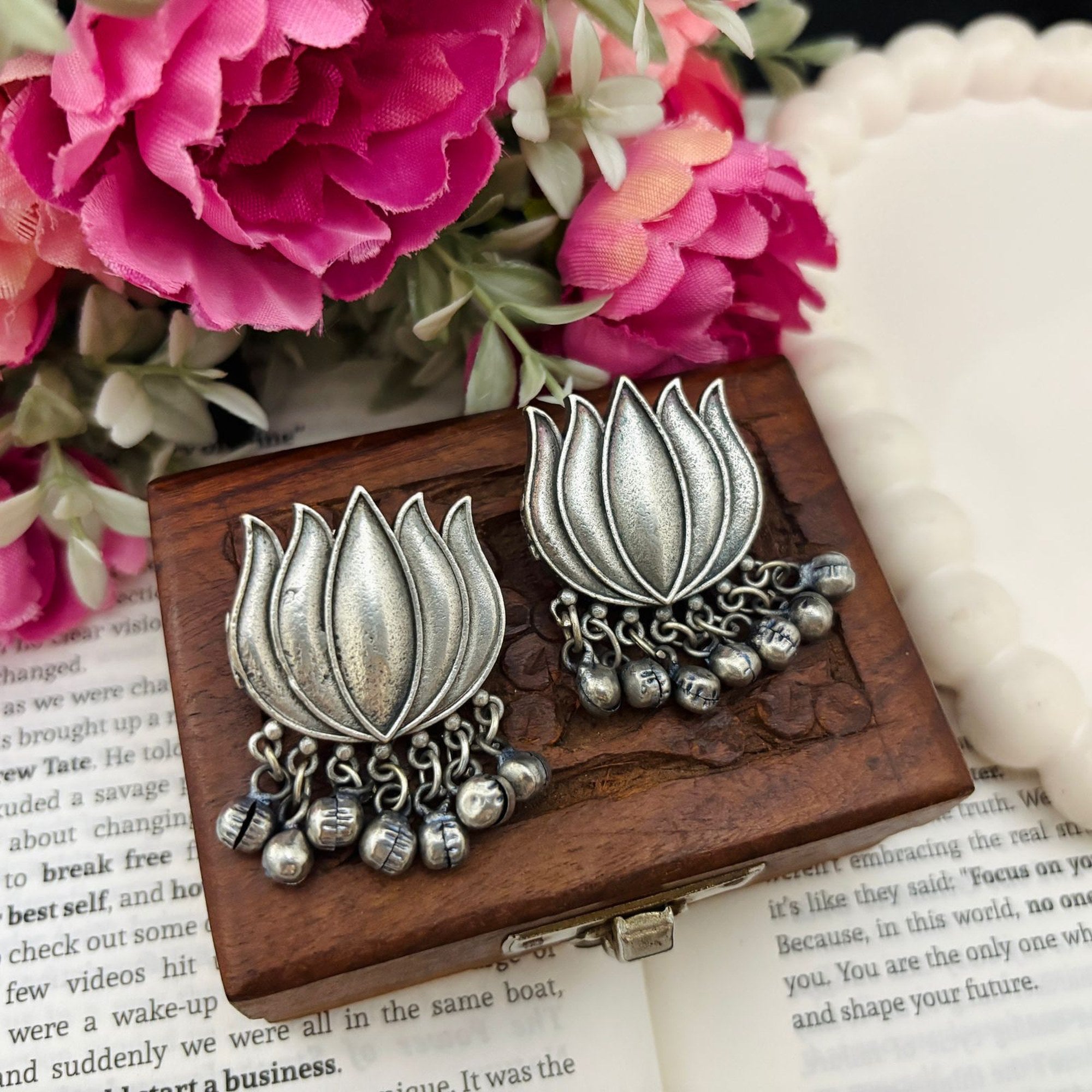 Heritage Motif Oxidized Earrings